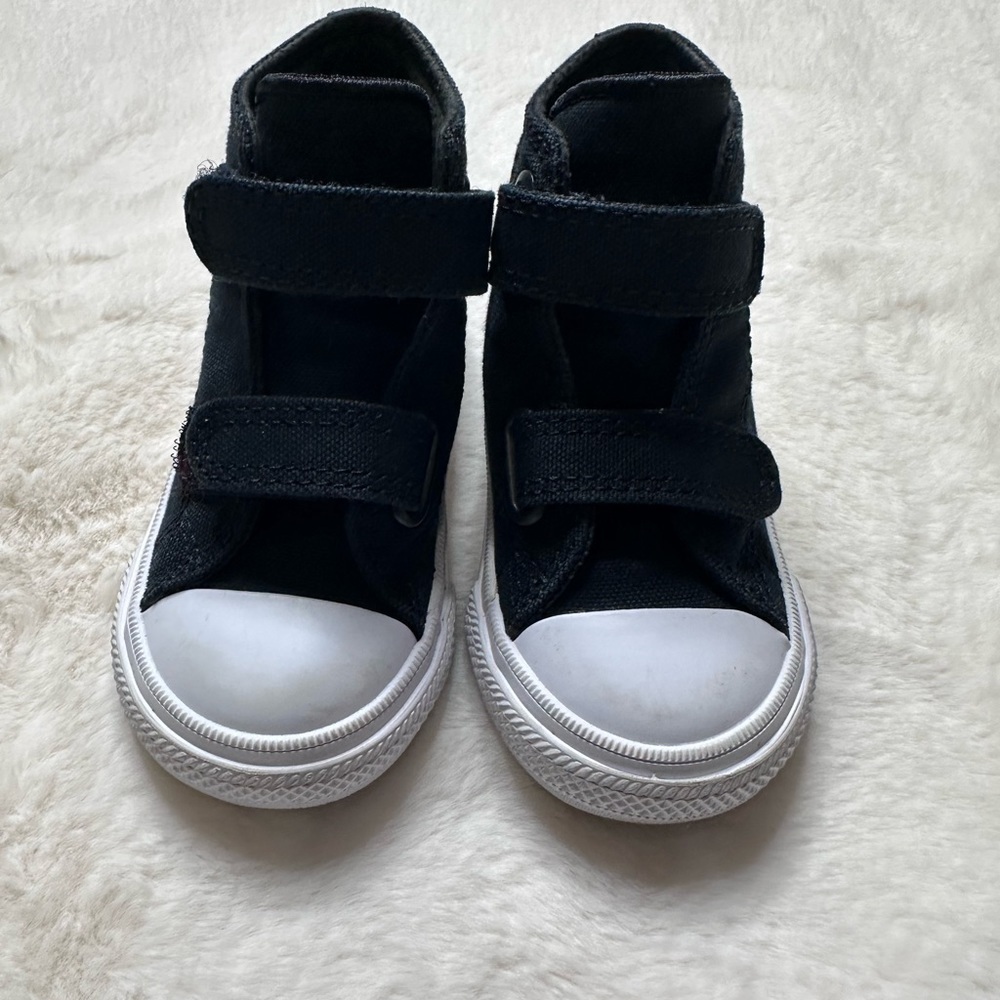 Converse Chuck Taylor Kids Shoes - Picture 3 of 7